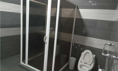 ALQUILER DE CASA DE 2 NIVELES EN TUMBA MUERTO