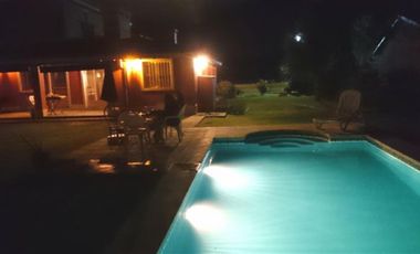 HERMOSO CHALET EN BARRIO PRIVADO AERO COUNTRY CLUB