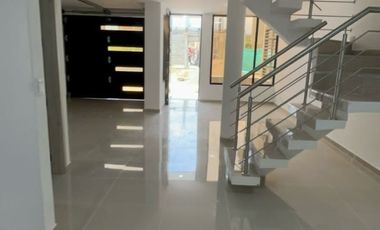 casa en venta en ciudad 2000. Cod V6256