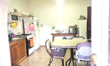 Venta PH 5 amb  con patio- Villa Ballester Centro Se aceptan Propuestas!!