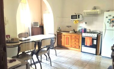 Venta PH 5 amb  con patio- Villa Ballester Centro Se aceptan Propuestas!!