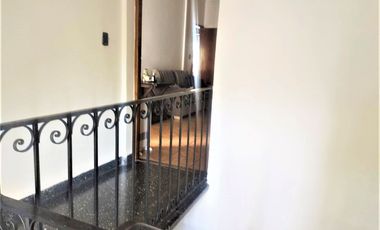 Venta PH 5 amb  con patio- Villa Ballester Centro Se aceptan Propuestas!!