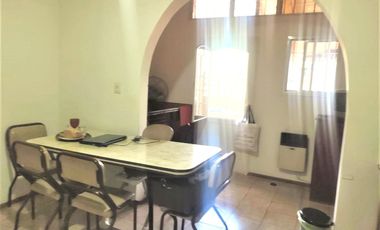 Venta PH 5 amb  con patio- Villa Ballester Centro Se aceptan Propuestas!!