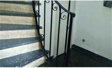 Venta PH 5 amb  con patio- Villa Ballester Centro Se aceptan Propuestas!!
