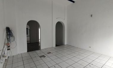 Local comercial en renta Sobre avenida Ignacio Allende, Veracruz.  Renta $8,000