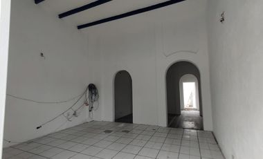 Local comercial en renta Sobre avenida Ignacio Allende, Veracruz.  Renta $8,000