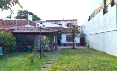 Arroyito - Casa ideal dos familias - Garaje / Jardin !!