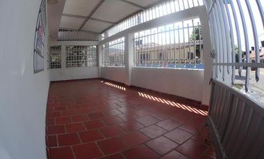 casa en venta en montebello i. Cod V23214