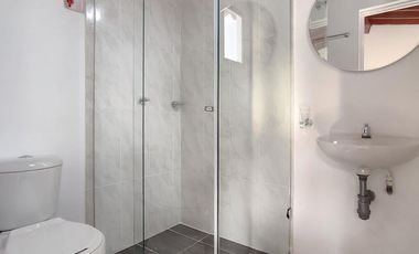 casa en venta en avenida libertadores. Cod V29509