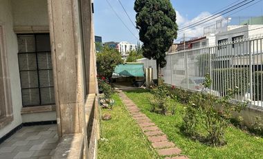 Casa ideal para notarías por la Minerva en venta