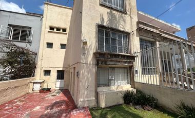 Casa ideal para notarías por la Minerva en venta