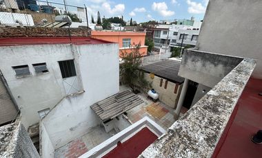 Casa ideal para notarías por la Minerva en venta