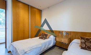 Casa 5 ambientes. Primera calidad. PINAMAR NORTE