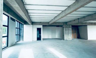 OFICINA EN VENTA EN COL. LA LOMA POR LA PALOMA, MORELIA