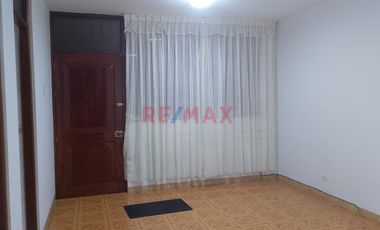 Vive En Zona Estratégica: Cerca A La Bolichera, Británico Y Centro De Salud