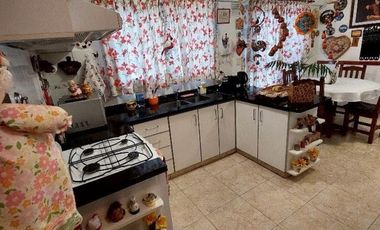 VENTA DEPARTAMENTO DE TRES AMBIENTES, VILLA BALLESTER CENTRO
