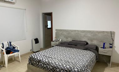 Casa 5 Ambientes En Venta con Pileta, Excelente - Paso Del Rey