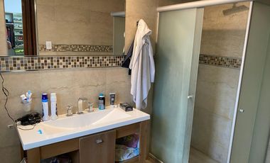 Casa 5 Ambientes En Venta con Pileta, Excelente - Paso Del Rey