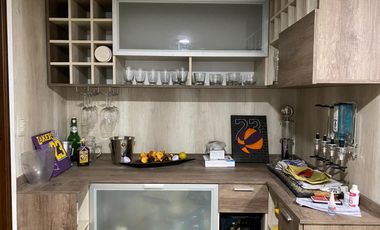 Casa 5 Ambientes En Venta con Pileta, Excelente - Paso Del Rey