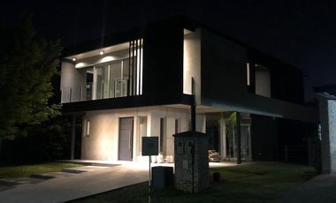 Casa en venta en Altos de Hudson II