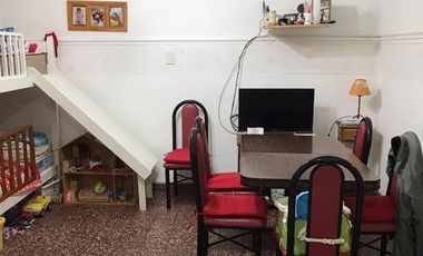 Departamento Tipo Casa en venta en Lanus Este