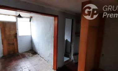 Gran Casa en Quinta Normal 5 Dormitorios, patio y antejardín