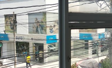 local en arriendo en santa lucia. Cod A25777