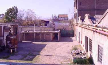 Galpón en Alquiler en Lanús, Buenos Aires