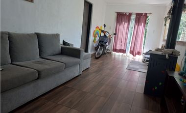 Casa 3 ambientes/ Barrio El Tejado/ Ruta 2