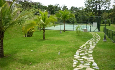 CASA EN CLAYTON EMBASSY GARDEN 3REC 3B CBE L/B 364M2