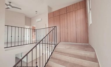 CASA EN CLAYTON EMBASSY GARDEN 3REC 3B CBE L/B 364M2