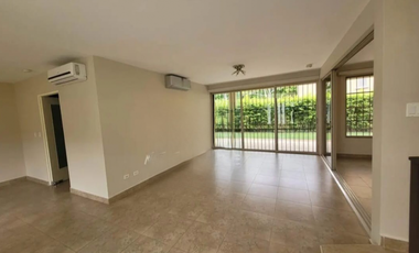 CASA EN CLAYTON EMBASSY GARDEN 3REC 3B CBE L/B 364M2