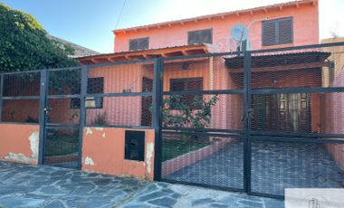 Venta casa 4 dormitorios Barrio Jardín