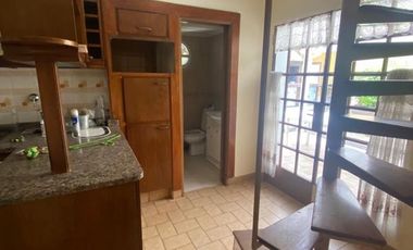 Chalet 4 Ambientes en Lomas de Zamora.