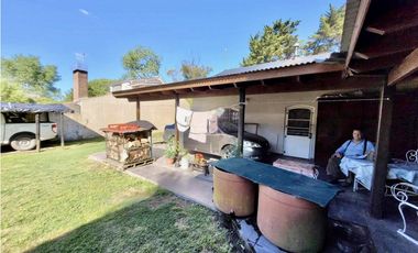 VENTA CASA EN MAR CHIQUITA SOBRE LOTE DE 720 m2