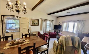 VENTA CASA EN MAR CHIQUITA SOBRE LOTE DE 720 m2