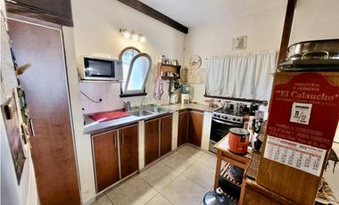 VENTA CASA EN MAR CHIQUITA SOBRE LOTE DE 720 m2