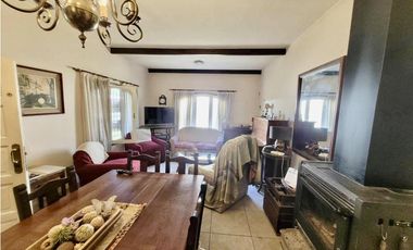 VENTA CASA EN MAR CHIQUITA SOBRE LOTE DE 720 m2
