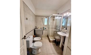 VENTA CASA EN MAR CHIQUITA SOBRE LOTE DE 720 m2