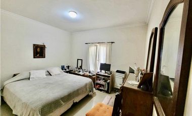 VENTA CASA EN MAR CHIQUITA SOBRE LOTE DE 720 m2