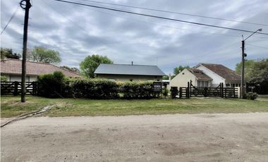 VENTA CASA EN MAR CHIQUITA SOBRE LOTE DE 720 m2