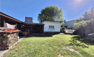 VENTA CASA EN MAR CHIQUITA SOBRE LOTE DE 720 m2