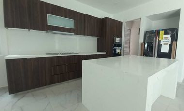 CASA EN VENTA EN FRACCIONAMIENTO LOMAS DE COCOYOC MORELOS