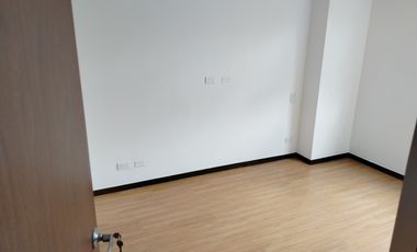 apartamento en arriendo en el esmeraldal. Cod A9432956