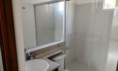apartamento en arriendo en el esmeraldal. Cod A9432956
