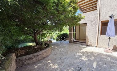 Casa en arriendo de 5 dorm. 5 Baños en Las Condes