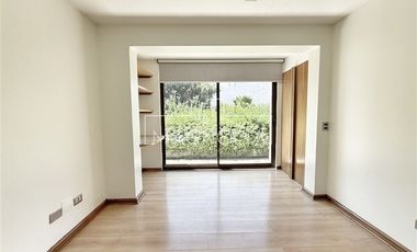 Casa en arriendo de 5 dorm. 5 Baños en Las Condes