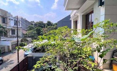 DIJUAL RUMAH at Jl PANGLIMA POLIM PANGPOL, JAKSEL