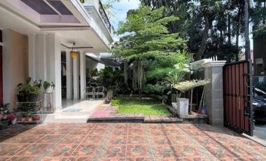 DIJUAL RUMAH at Jl PANGLIMA POLIM PANGPOL, JAKSEL