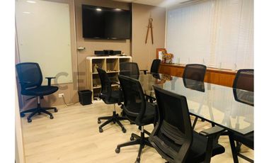 SE ARRIENDA OFICINA HABILITADA EN VITACURA